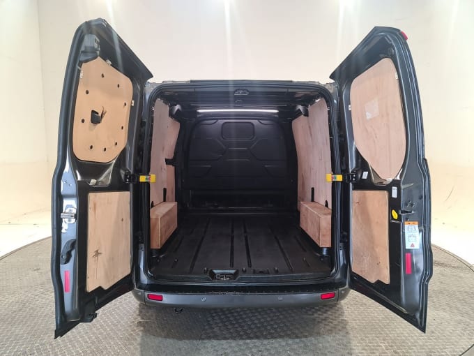 2025 Ford Transit Custom