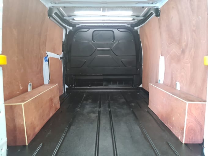 2025 Ford Transit Custom
