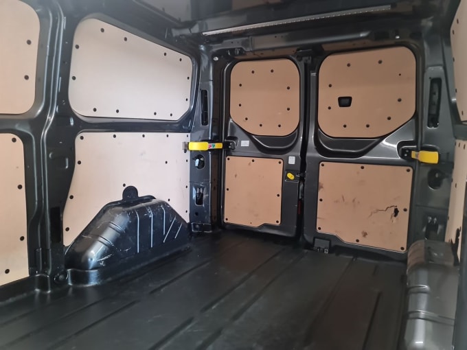 2025 Ford Transit Custom