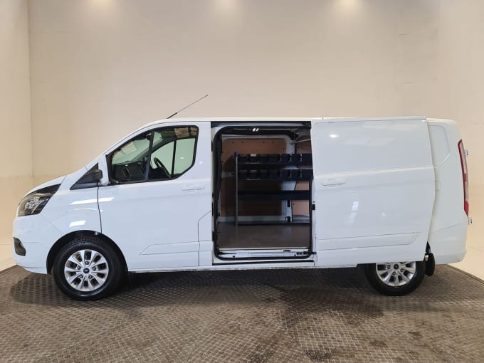 2025 Ford Transit Custom