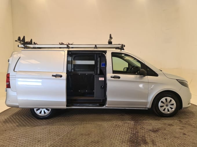 2025 Mercedes-benz Vito