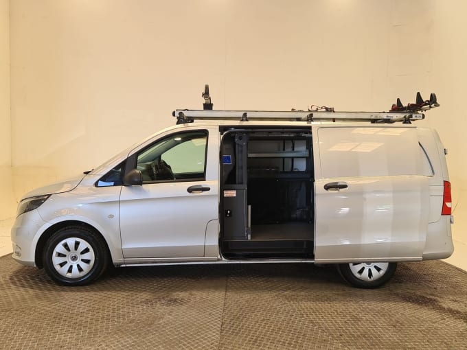 2025 Mercedes-benz Vito