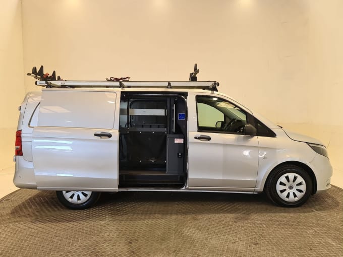 2025 Mercedes-benz Vito