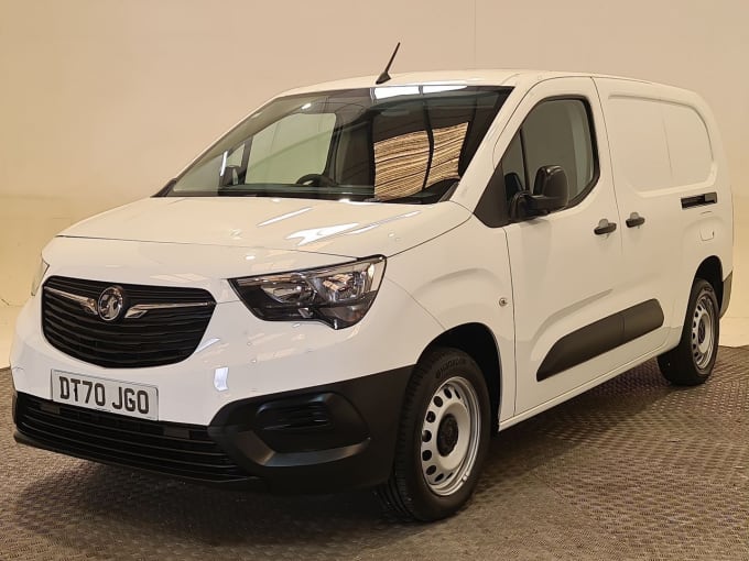 2025 Vauxhall Combo