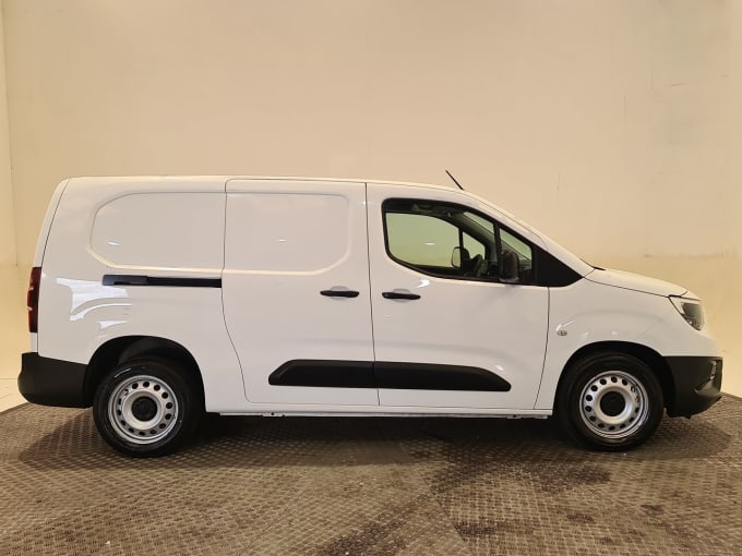 2025 Vauxhall Combo