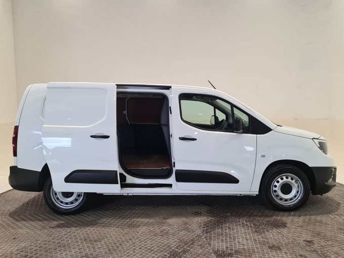 2025 Vauxhall Combo