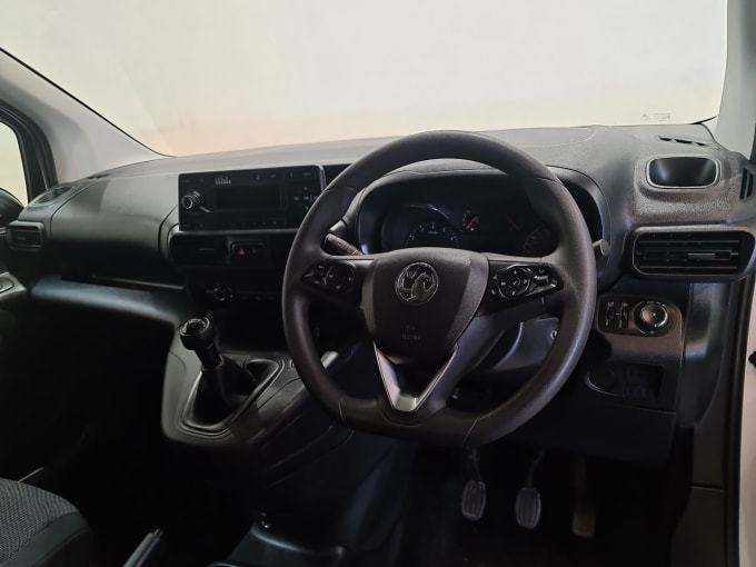 2025 Vauxhall Combo