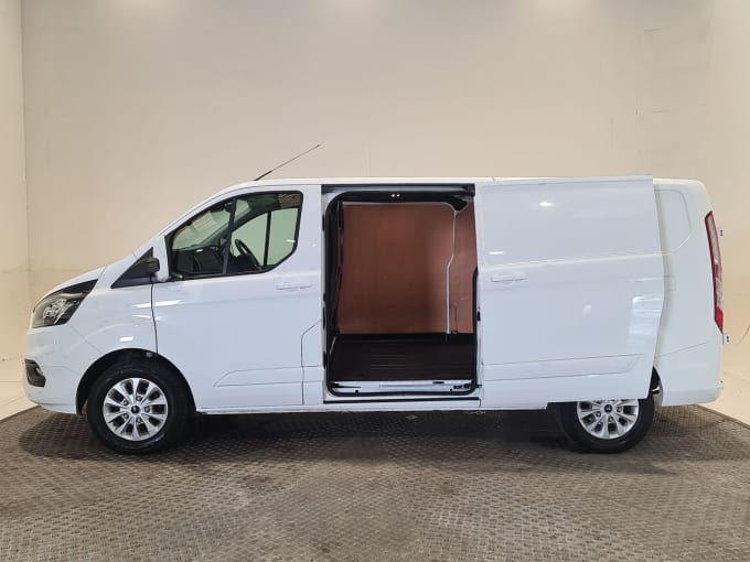 2025 Ford Transit Custom
