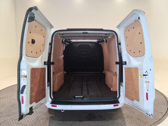 2025 Ford Transit Custom