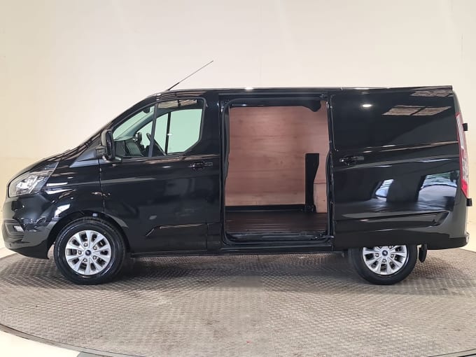 2025 Ford Transit Custom