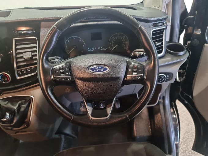 2025 Ford Transit Custom