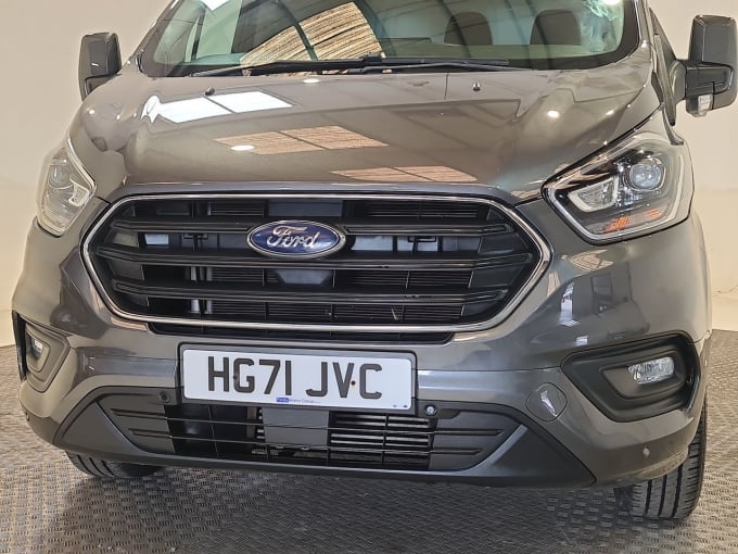 2025 Ford Transit Custom