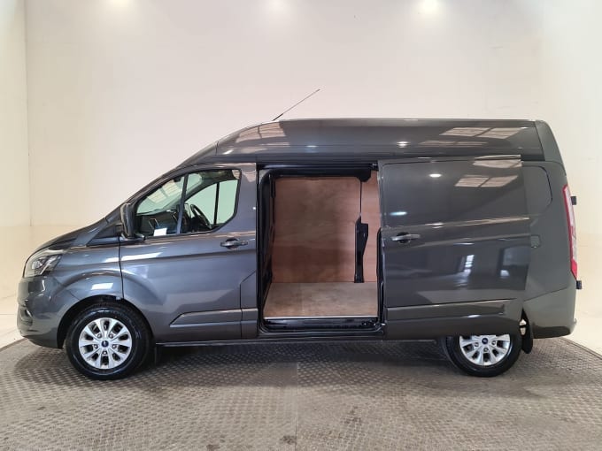 2025 Ford Transit Custom