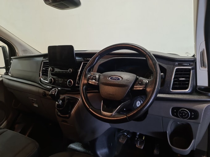 2025 Ford Transit Custom
