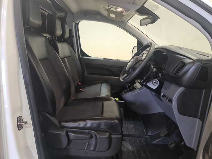 2025 Vauxhall Vivaro