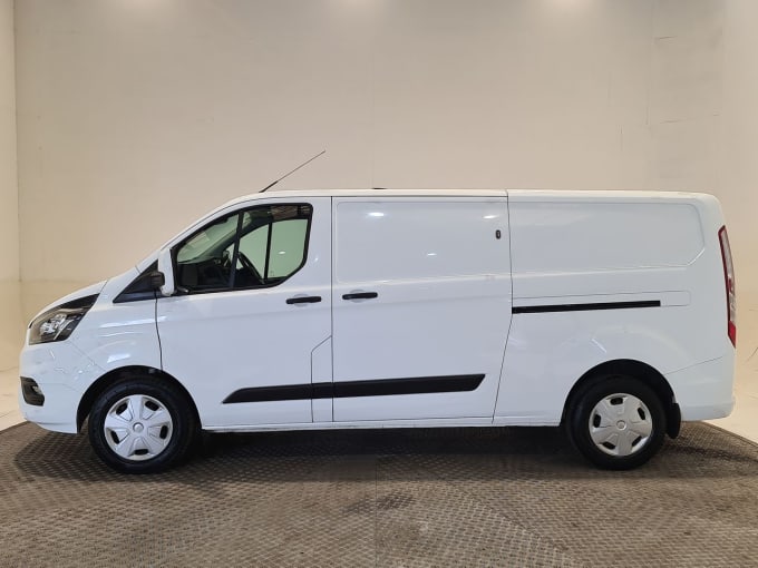 2025 Ford Transit Custom
