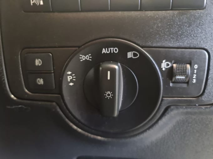 2025 Mercedes-benz Vito