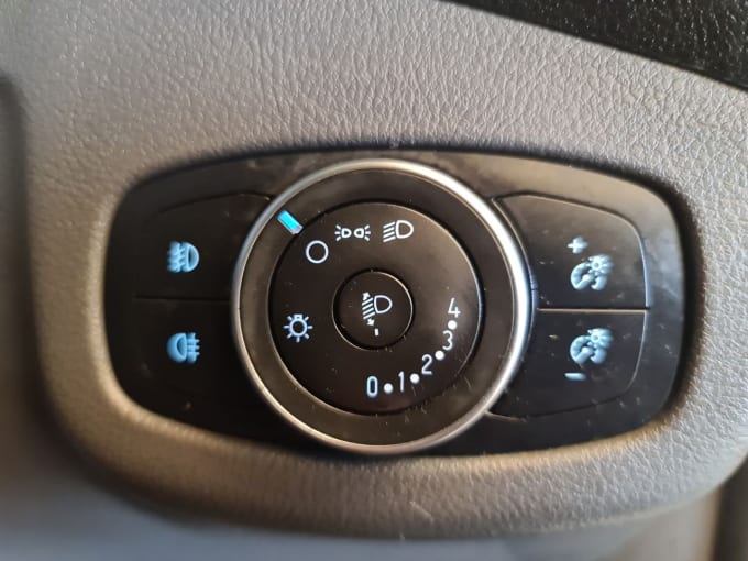 2025 Ford Transit Connect