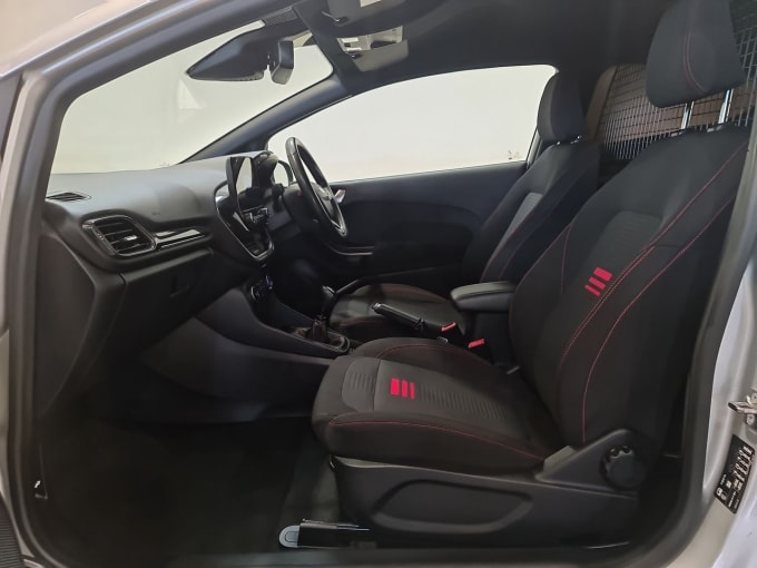 2025 Ford Fiesta Van