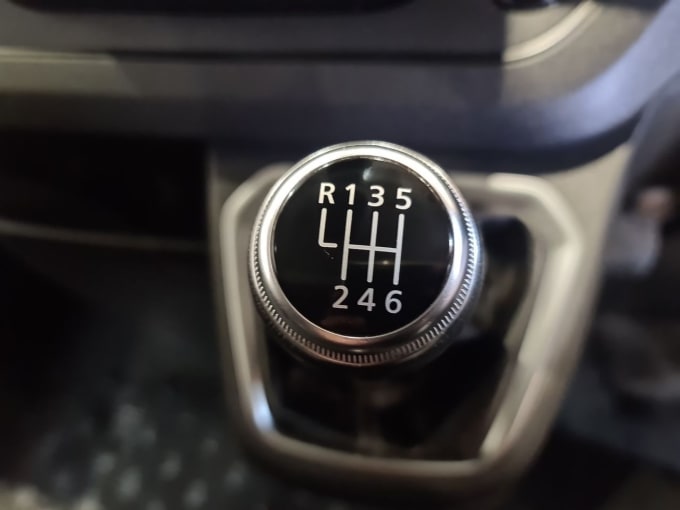 2025 Renault Trafic