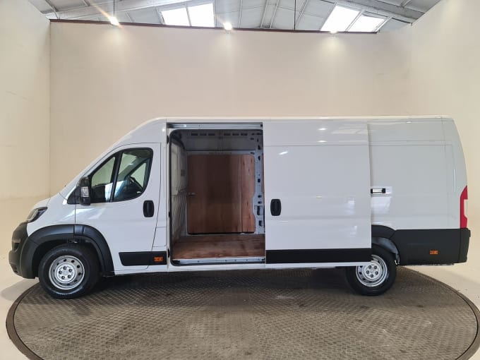 2025 Peugeot Boxer