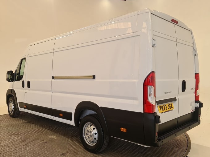 2025 Peugeot Boxer