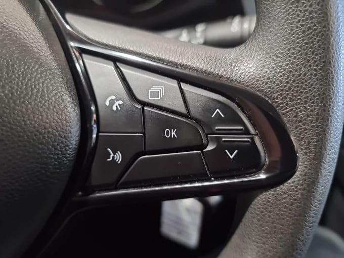 2025 Nissan Primastar
