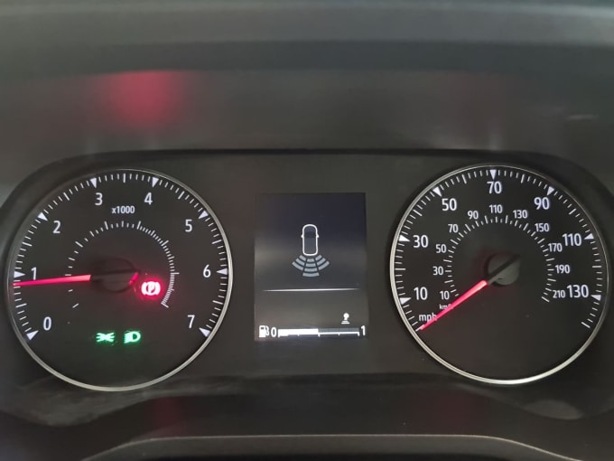 2025 Nissan Primastar