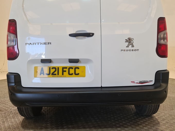 2025 Peugeot Partner