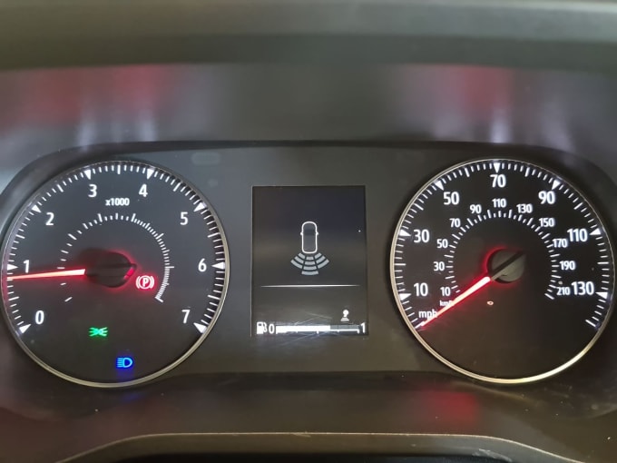 2025 Nissan Primastar