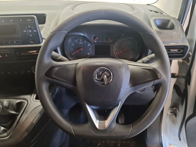 2025 Vauxhall Combo