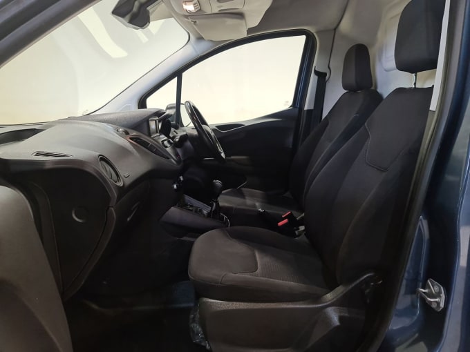 2025 Ford Transit Courier