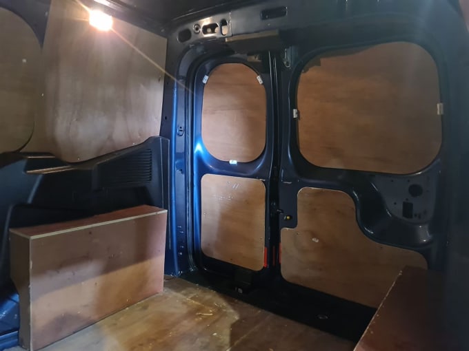2025 Ford Transit Courier