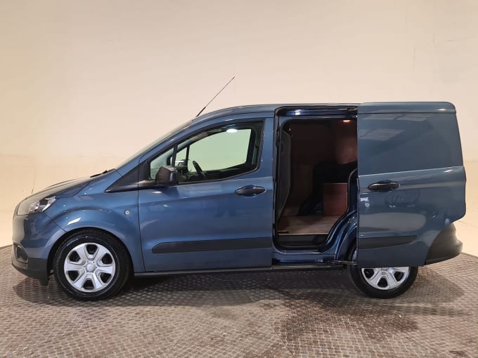 2025 Ford Transit Courier