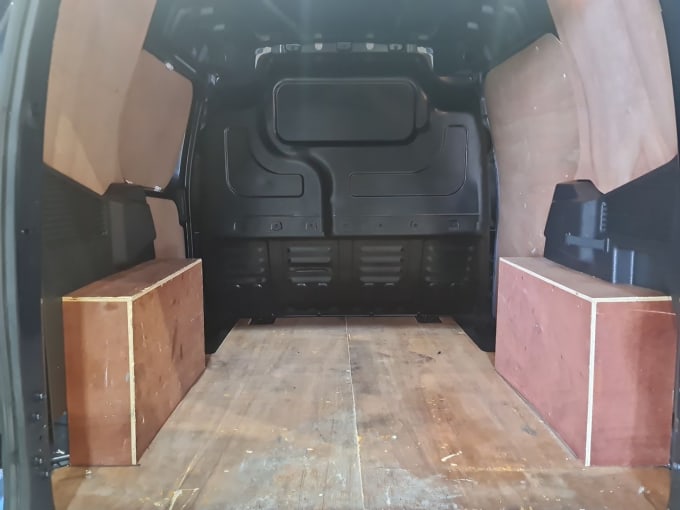 2025 Ford Transit Courier