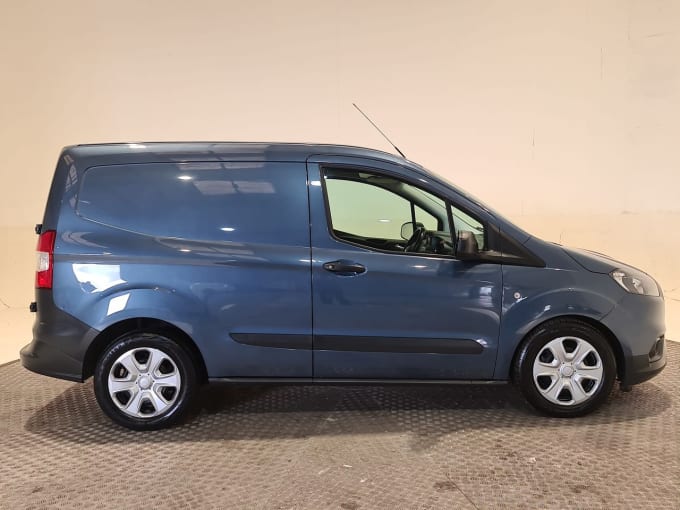 2025 Ford Transit Courier