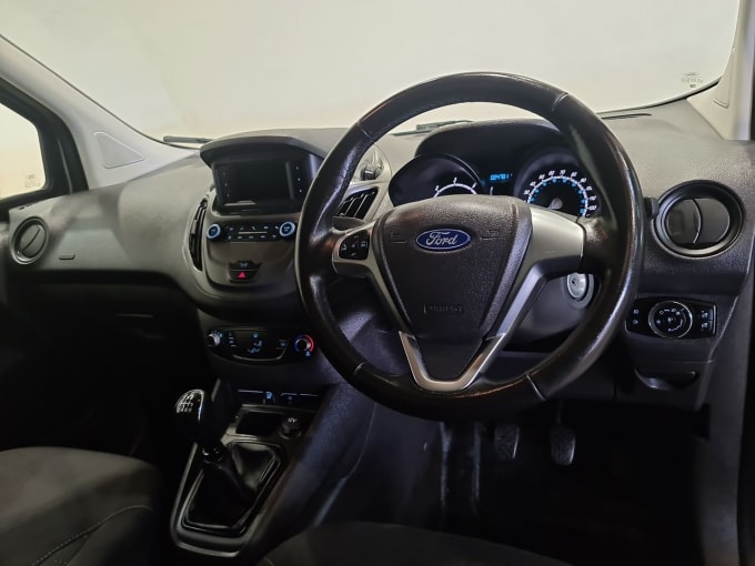 2025 Ford Transit Courier