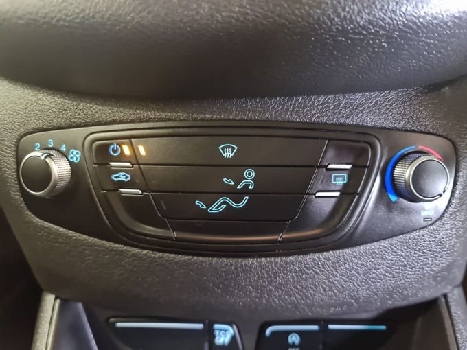 2025 Ford Transit Courier