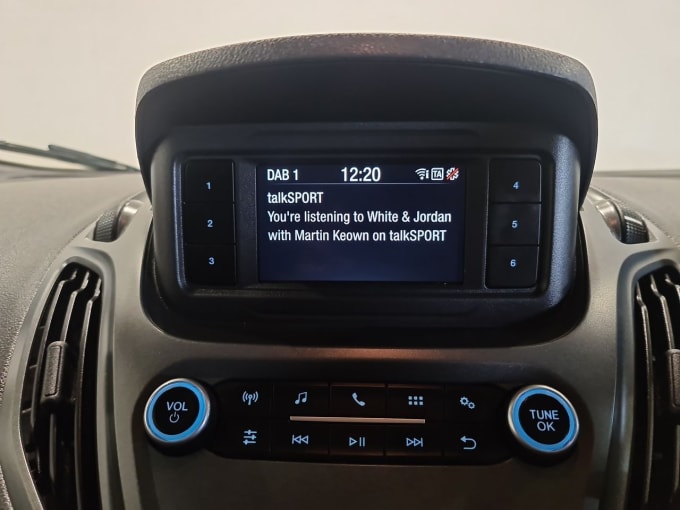 2025 Ford Transit Courier