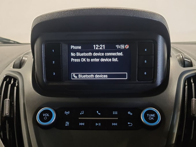 2025 Ford Transit Courier