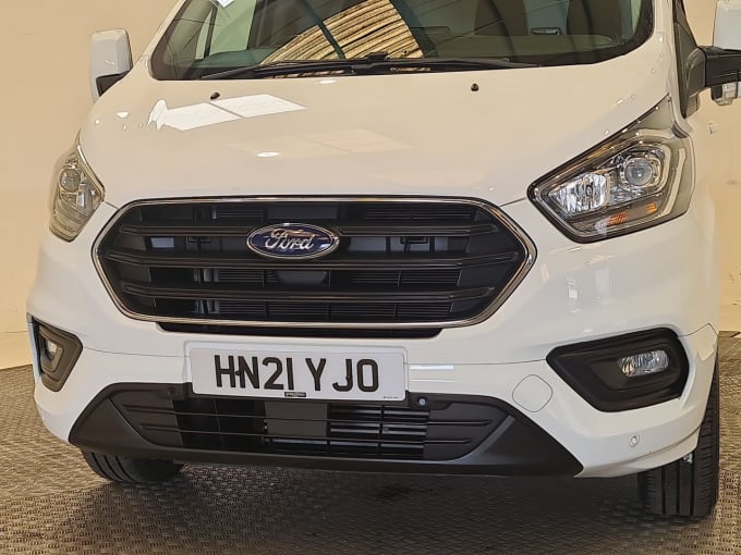 2025 Ford Transit Custom