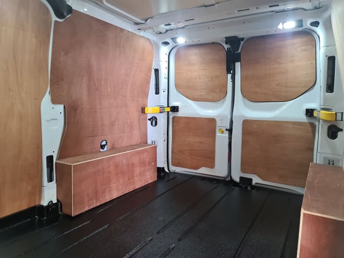 2025 Ford Transit Custom
