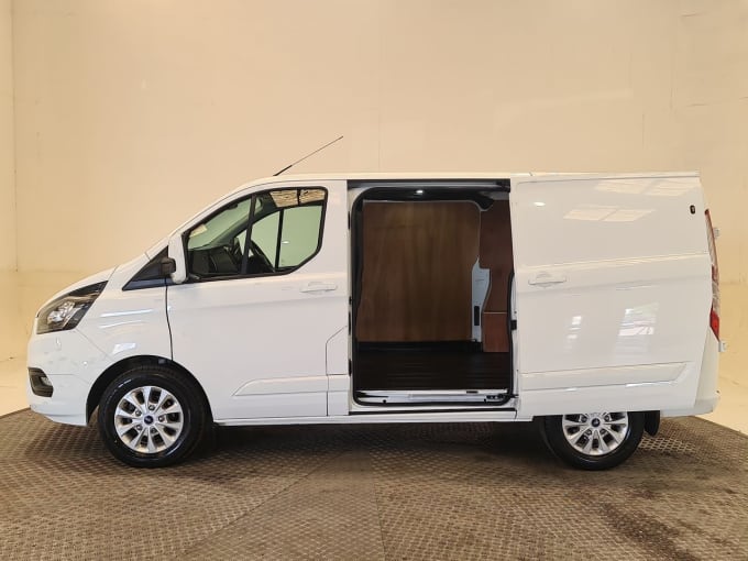2025 Ford Transit Custom