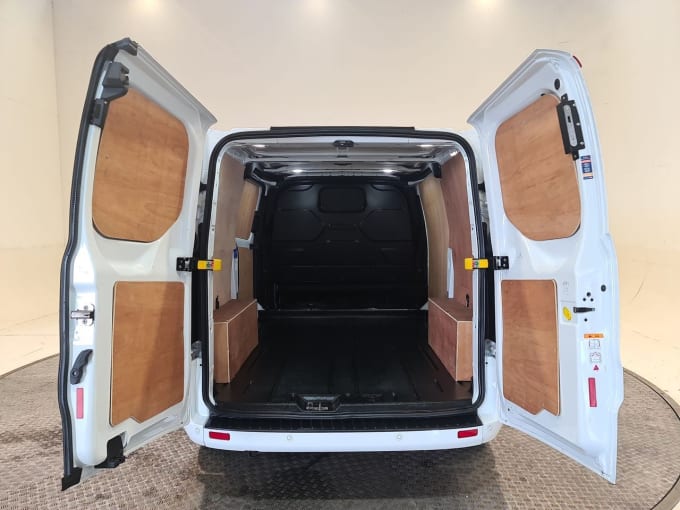 2025 Ford Transit Custom