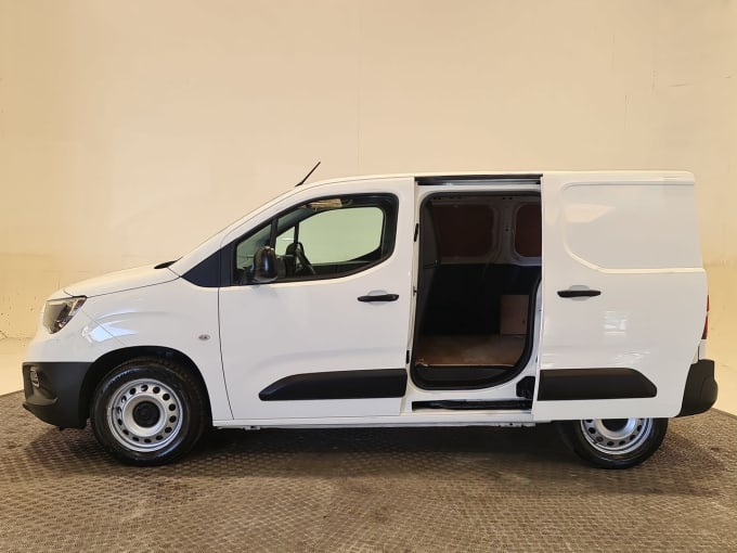 2025 Vauxhall Combo