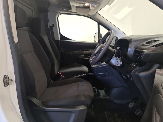 2025 Vauxhall Combo