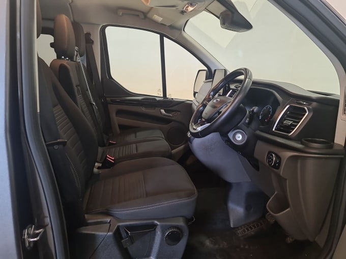 2025 Ford Transit Custom