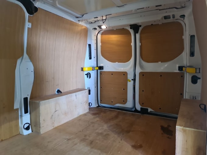 2025 Ford Transit Custom