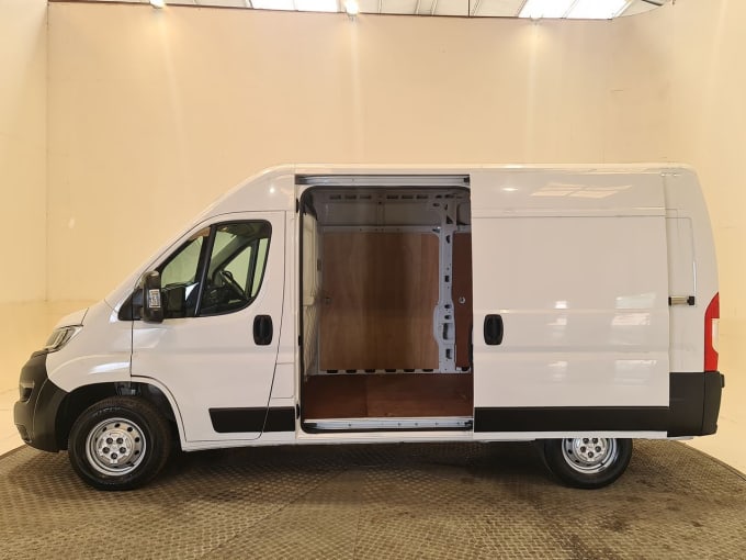 2025 Vauxhall Movano