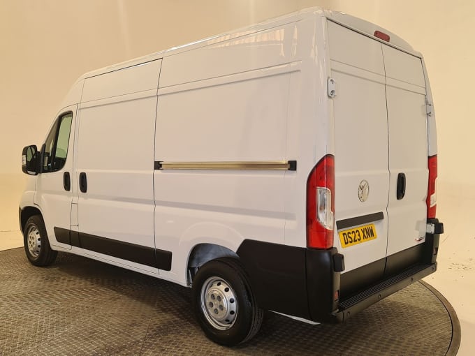 2025 Vauxhall Movano